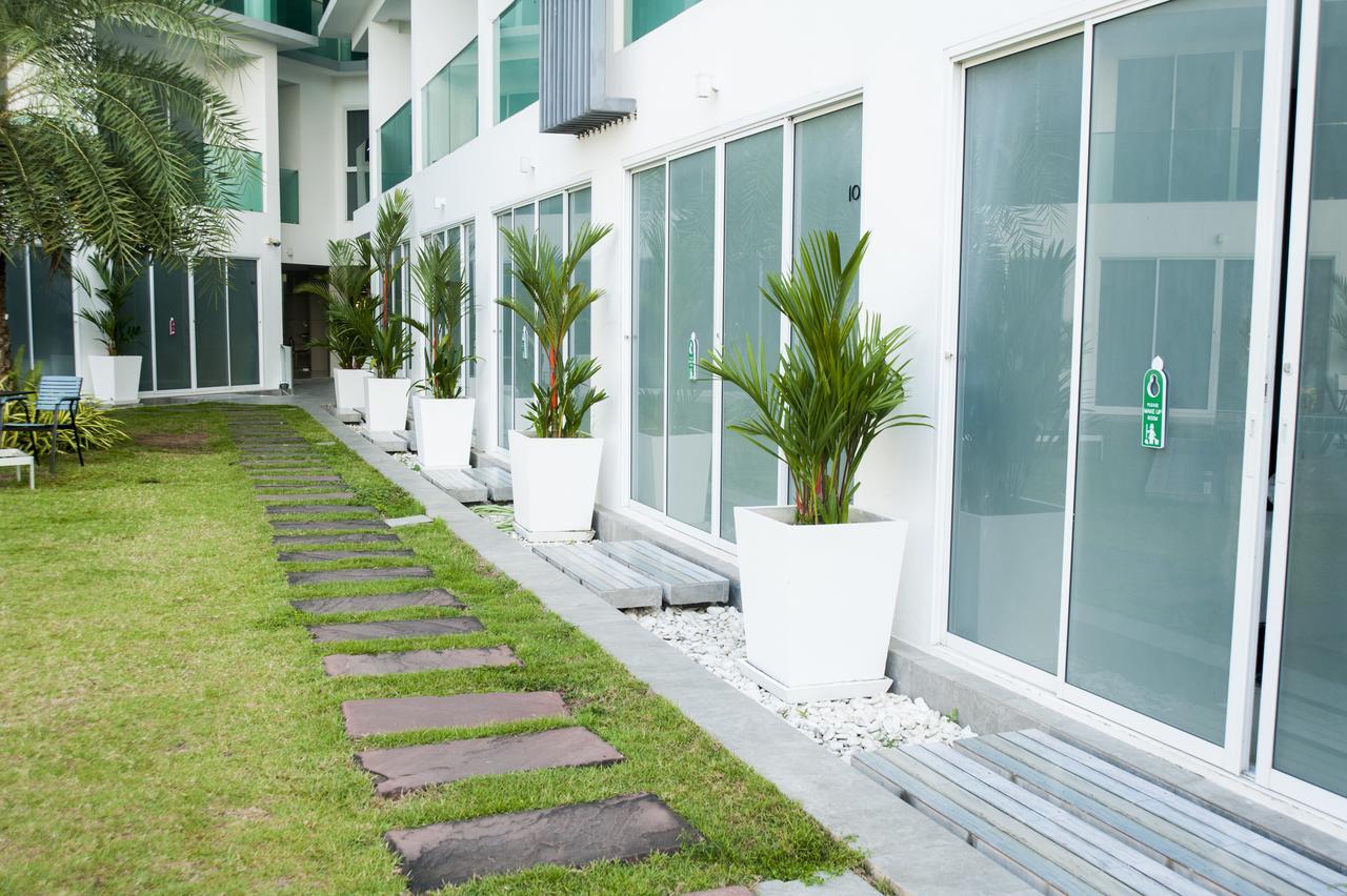 Cozy Resort, A Boutique Hotel Pattaya Esterno foto